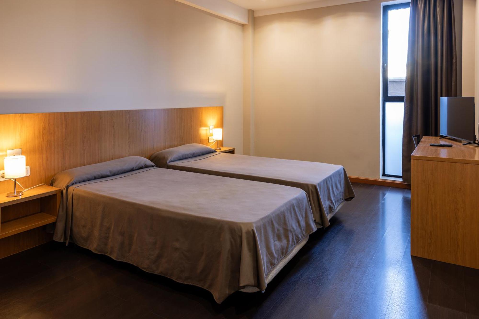 As Hoteles Ponferrada Columbrianos Kültér fotó