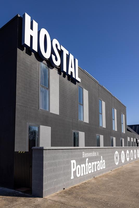 As Hoteles Ponferrada Columbrianos Kültér fotó